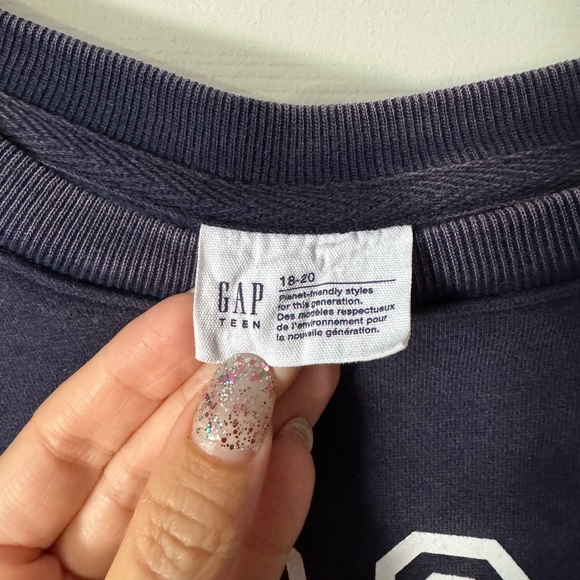 Gap Teen Varsity Sweatshirt - Picture 4 of 4